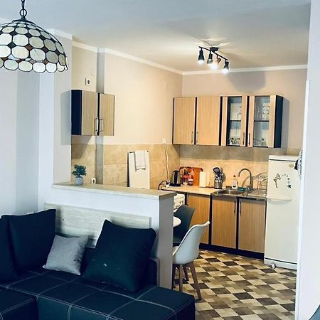 Majdini Clock Tower Apartman 포드고리차 외부 사진