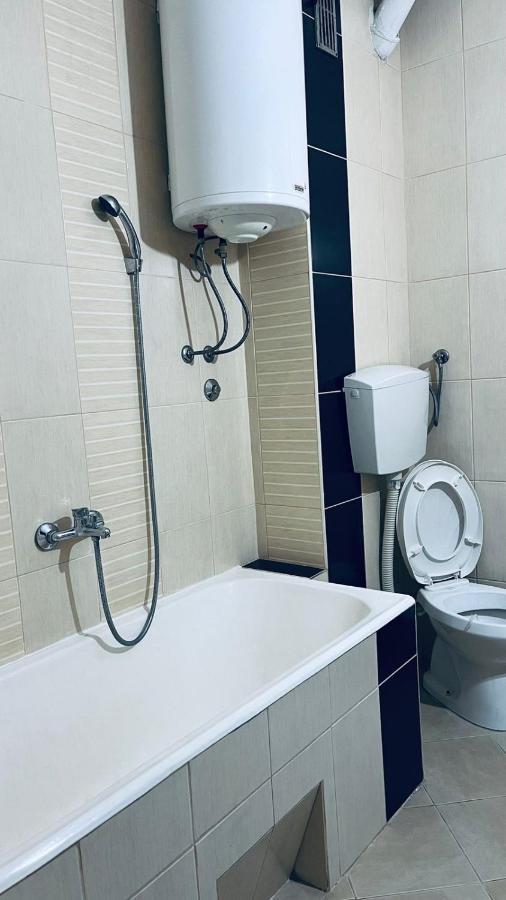 Majdini Clock Tower Apartman 포드고리차 외부 사진